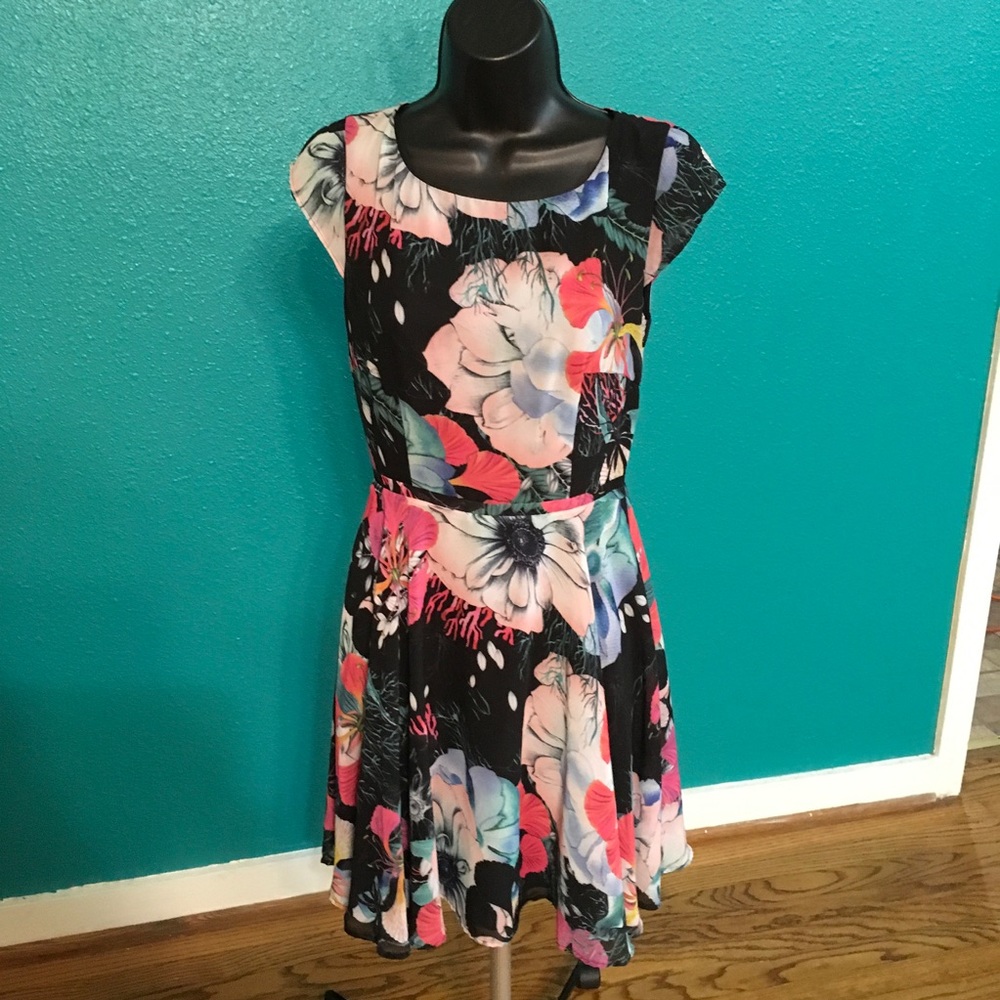 French connection dress floral print swings